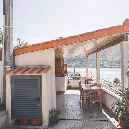 Vivenda A Beira Rio * Folgosa (Viseu)