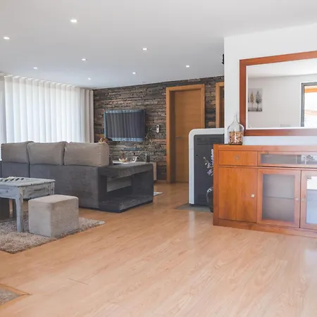 Vivenda A Beira Rio Folgosa (Viseu)