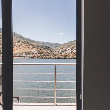 Vivenda A Beira Rio * Folgosa (Viseu)