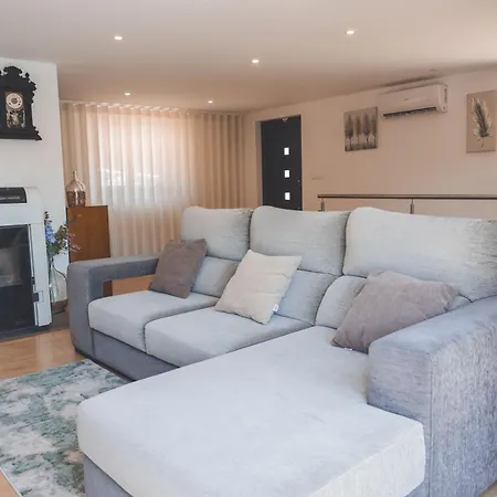 Vivenda A Beira Rio Folgosa (Viseu)