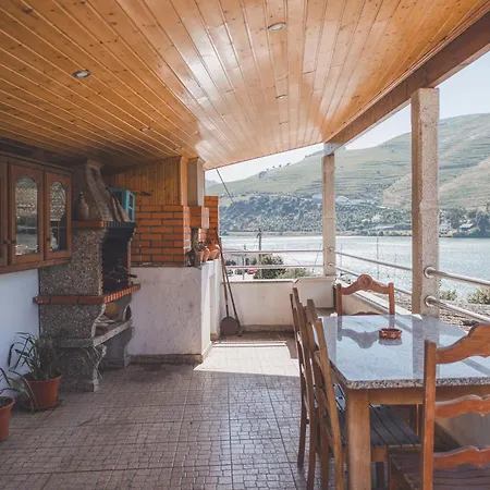 Vivenda A Beira Rio * Folgosa (Viseu)