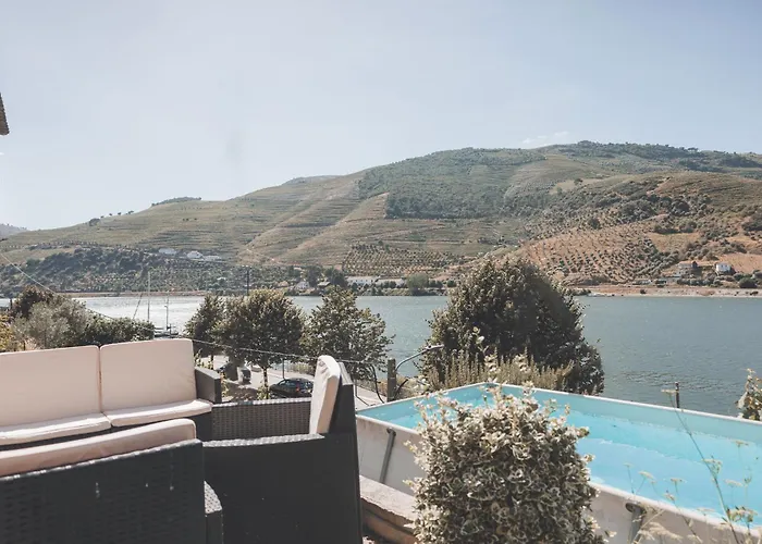 Vivenda A Beira Rio Folgosa (Viseu)