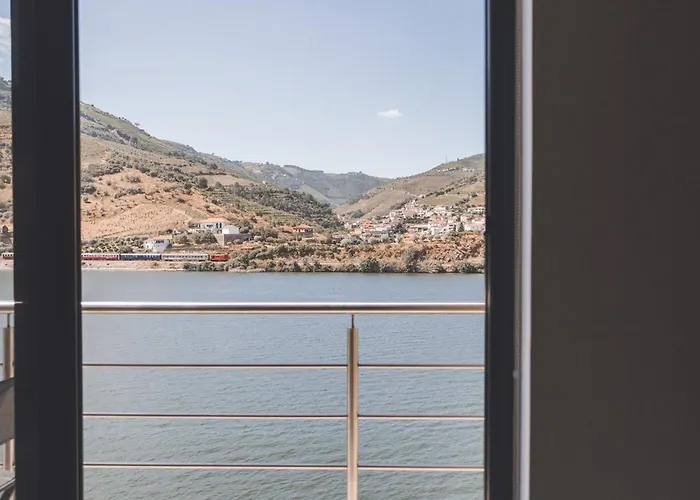 Vivenda à Beira Rio * Folgosa (Viseu)