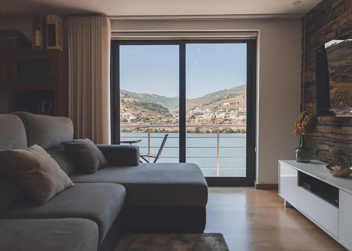 Vivenda à Beira Rio